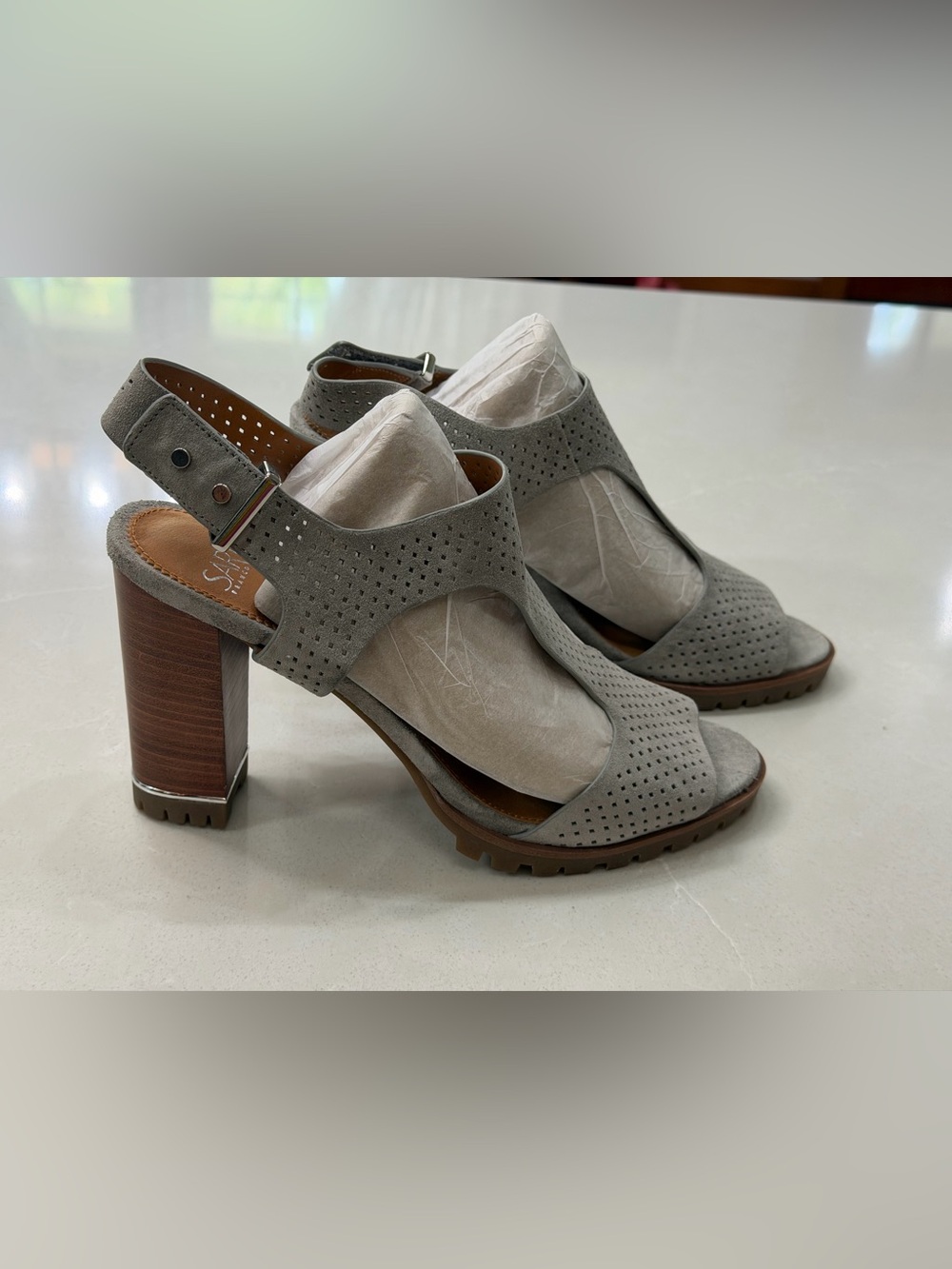 Franco Sarto Allister Suede Lug Sandal 9.5 Grey Boho Block Heel T-Strap
